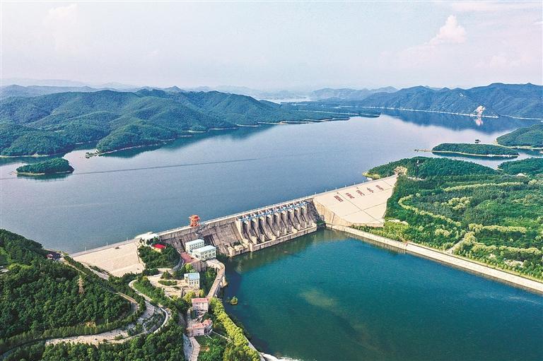 水润滨城 碧水长流