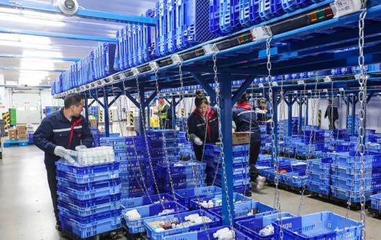 15万件货物！30名员工8个小时完成收货、分拣