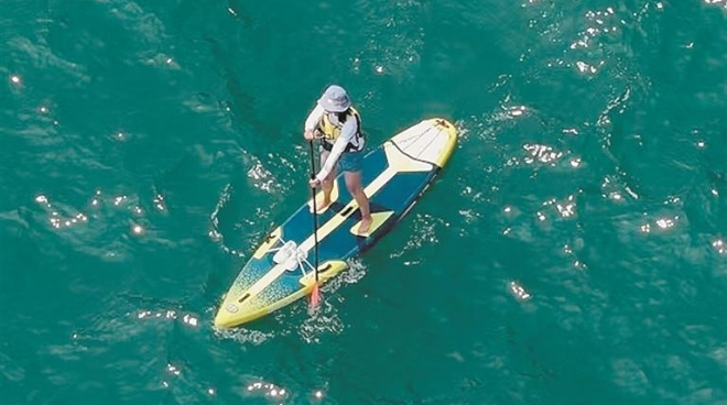 浪尖起舞 桨板点亮大连海岸线