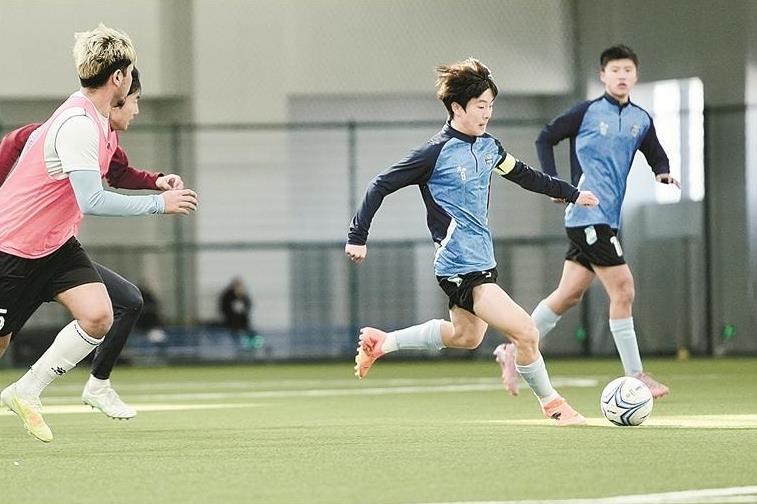 “东北超”大连选拔队再战通辽队